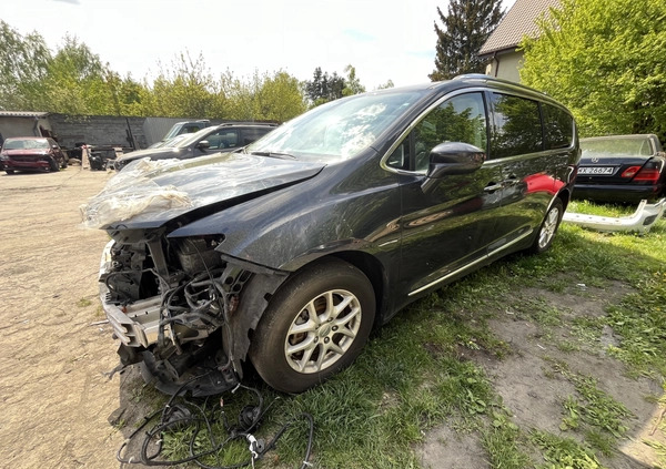 Chrysler Pacifica cena 58900 przebieg: 131000, rok produkcji 2020 z Warszawa małe 46